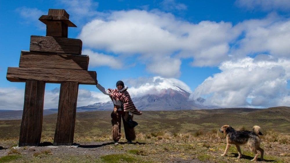 Sur la route vers le volcan Ruminahui, il y a des plates-formes d'observation d'où l’on peut admirer Cotopaxi.