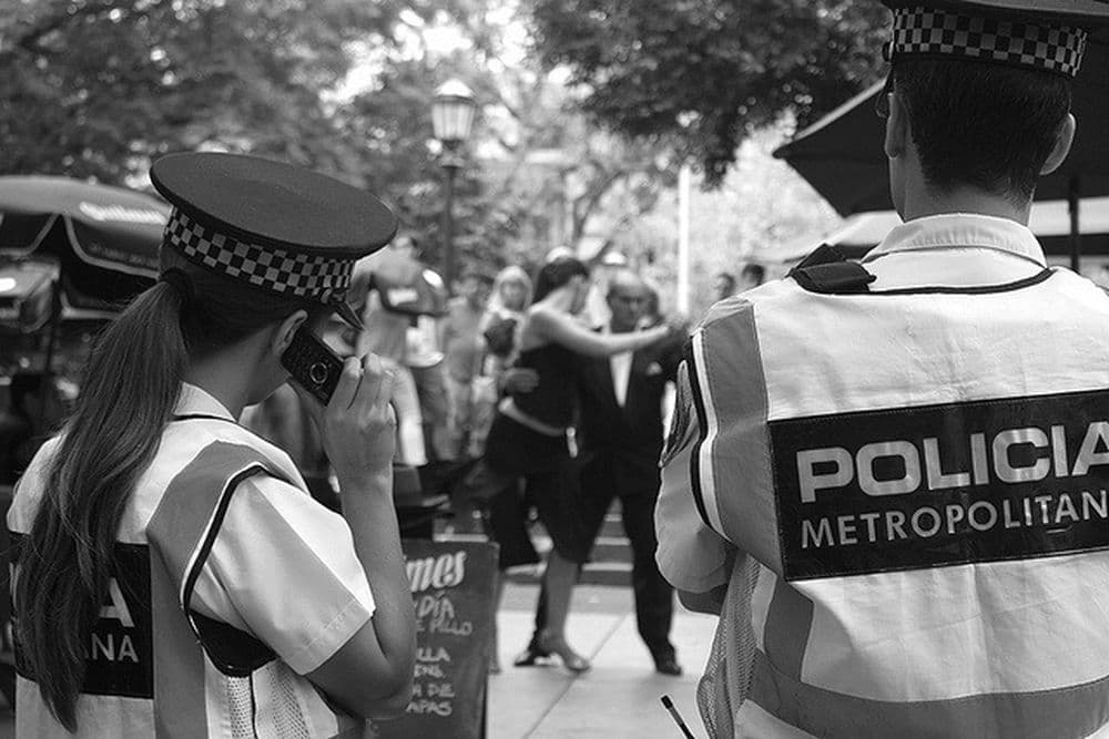police et tango