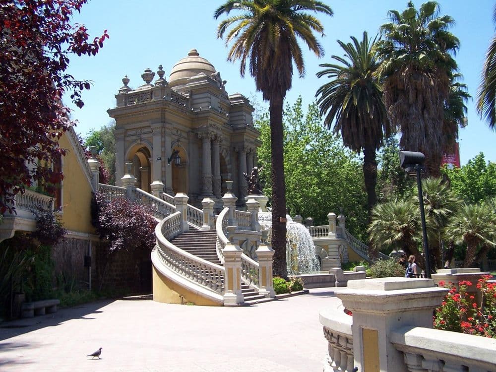 Sites touristiques de Santiago du Chili : Cerro Santa Lucia. Source : Wikimedia Commons.