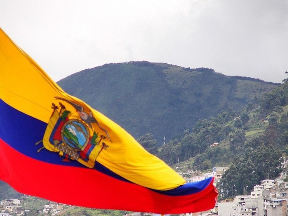 Drapeau de l'Equateur Crédit photo à : Yamil Salinas Martinez httpswww.flickr.comphotosyamilsalinas