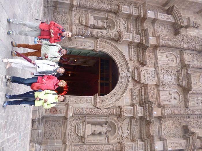 Devant la cathédrale de Puno à